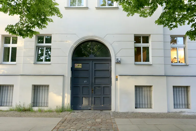 Lichtdurchflutetes Studio im Herzen von Berlin-Mitte – Ruhige Hinterhauslage — photo 1